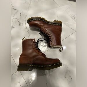 DR MARTENS 1460 FAUX FUR LINED SERENA W in Brown